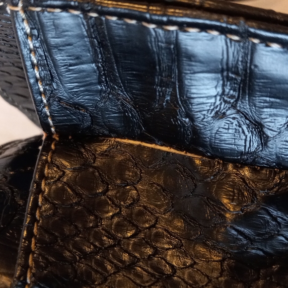 Handbag - Picture 11 of 16